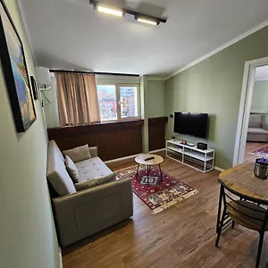 Apartman Tafa, Tirana
